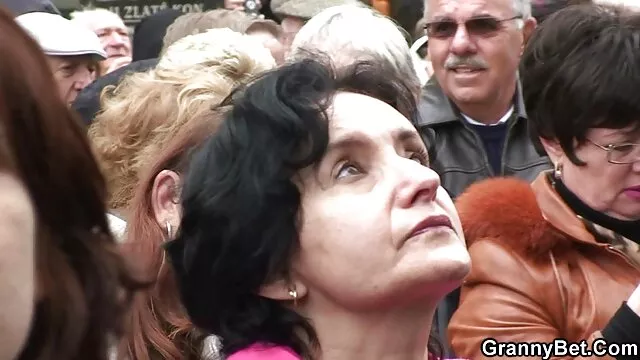 یک چت روم شهوتناک عکس بگیر