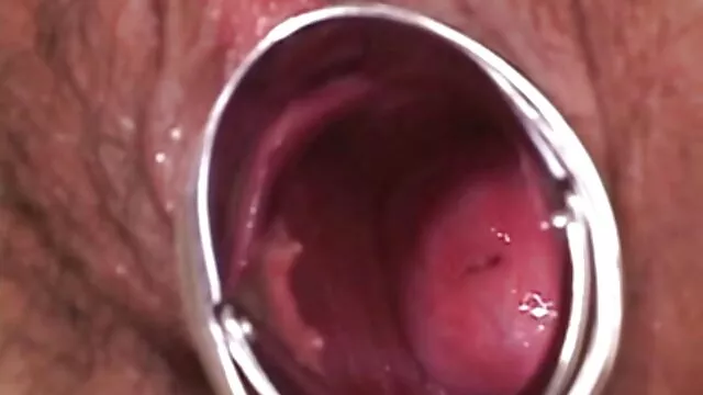 بوسه گیلاس با ربکا ولپتی به اشتراک سکس چت در تلگرام می گذارد