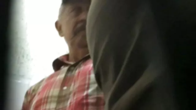 سبزه چت فارسی سکسی بالاخره متوجه می شود
